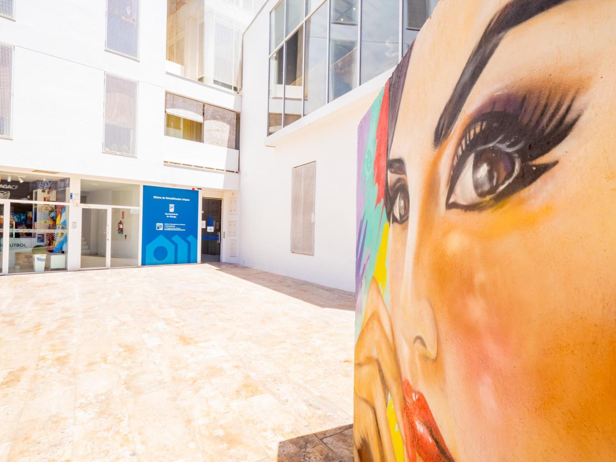 Cubo's Estudio Center *